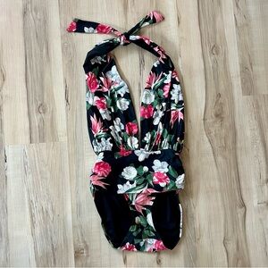 VINCE CAMUTO One Piece Halter Swimsuit Black Floral Pink Green White Women's 6